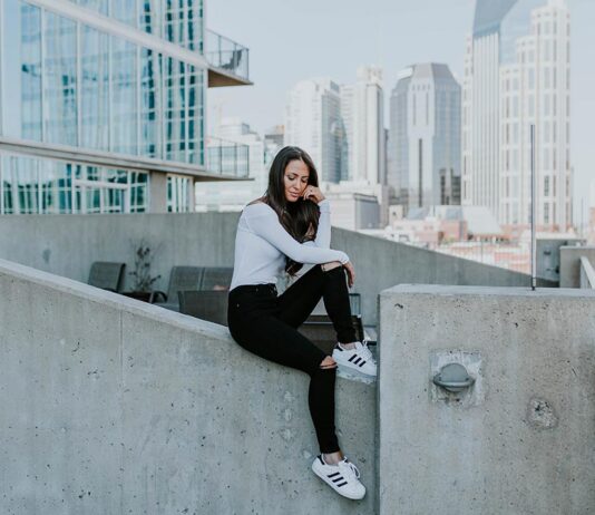 How Internet Providers Get Around War Zones